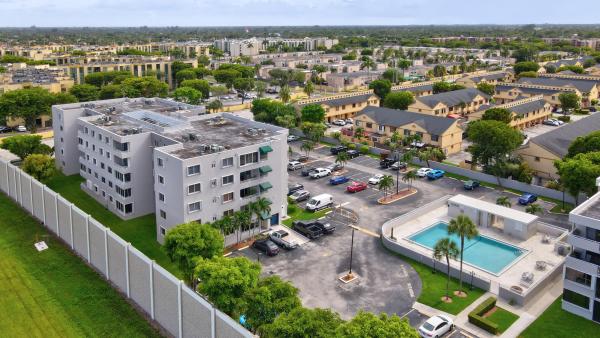 Florida 2001, 11715 SW 18th St #502, Tamiami, Florida 33175, image 1