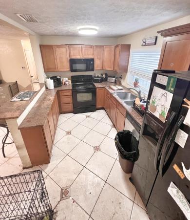 Maravilla Plaza, 2901 Summit St, Fort Pierce, Florida 34982, image 3