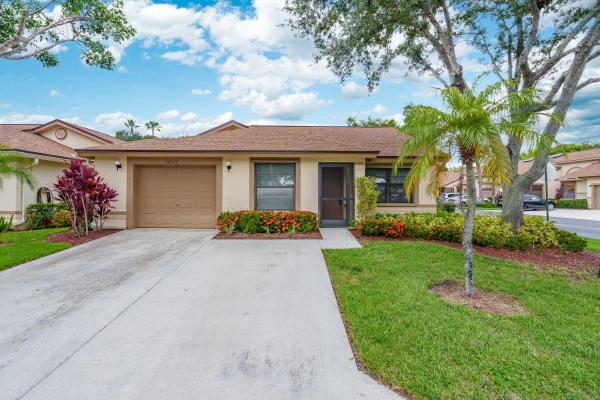 Summerwinds At Whisper Walk, 18537 Sunburst Ln, Boca Raton, Florida 33496, image 2