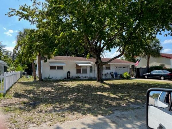 Lakewood Gardens, 3283 Sierra Dr, Palm Springs, Florida 33461, image 1