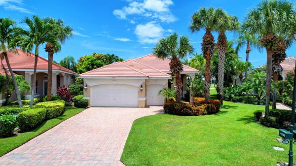 Huntington At Wycliffe, 4638 Hazleton Ln, Lake Worth Beach, Florida 33449, image 1