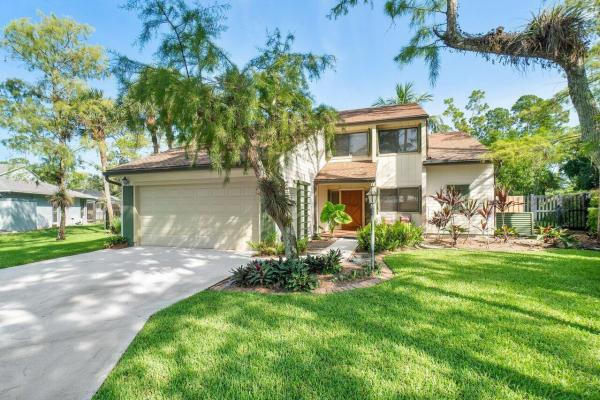 Pines Of Wellington, 95 Saint Davids Way, Wellington, Florida 33414, image 1