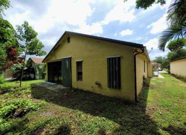 Pine Springs, 9156 Pine Springs Dr, Boca Raton, Florida 33428, image 1
