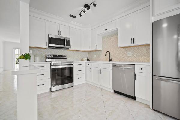 Boca Lakes, 8646 Chevy Chase Dr #139, Boca Raton, Florida 33433, image 1