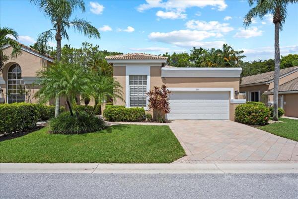 Cambridge At Wycliffe, 4510 Carlton Golf Dr #N, Lake Worth Beach, Florida 33449, image 1