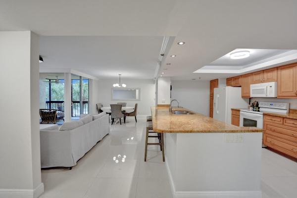 Lavers Resort & Racquet Club, 955 Egret Cir #307, Delray Beach, Florida 33444, image 1