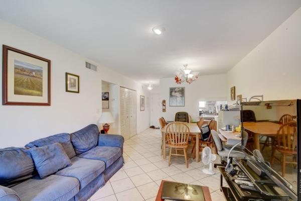 Forest Hill Gardens East, 6100 E Forest Hill Blvd #204, West Palm Beach, Florida 33415, image 1