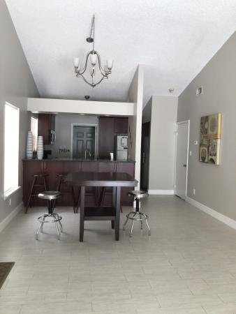 Royal Forest Townhouses, 1477 Royal Forest Ct, West Palm Beach, Florida 33406, image 2