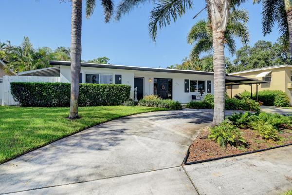 Lake Osborne Estates, 1411 Lake Victoria Dr, Lake Worth, Florida 33461, image 2