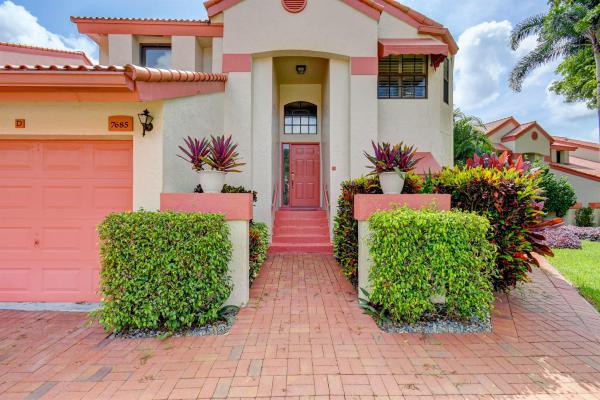 The Lexington Club Villas, 7685 Lexington Club Blvd #D, Delray Beach, Florida 33446, image 1