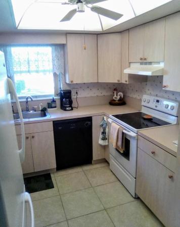 Crosley At Cresthaven Villas, 2941 Crosley Dr W #F, West Palm Beach, Florida 33415, image 1