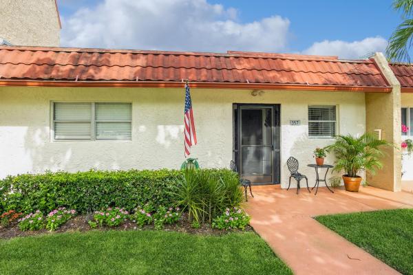 Golden Lakes Village, 357 Lake Frances Dr, West Palm Beach, Florida 33411, image 1