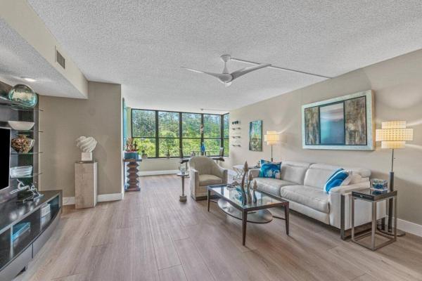 Applewood Village 1, 2660 Carambola Cir N #202, Coconut Creek, Florida 33066, image 1
