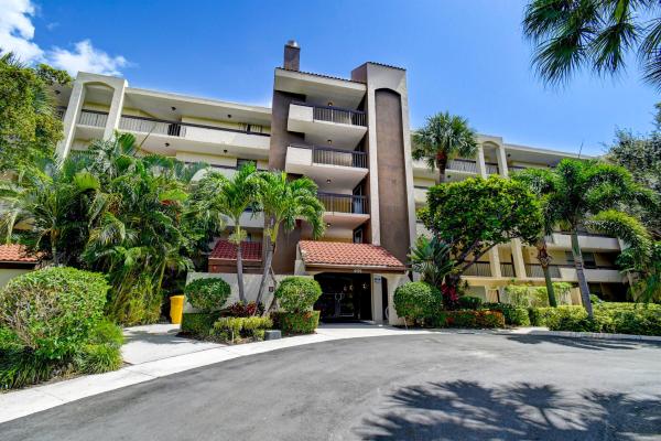 Lavers Resort & Racquet Club, 955 Egret Cir #405, Delray Beach, Florida 33444, image 1