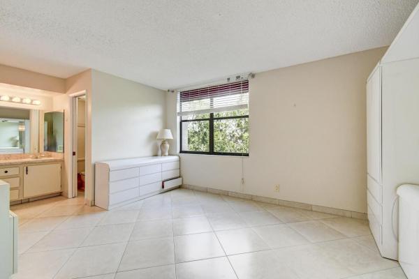 Lavers Resort & Racquet Club, 955 Egret Cir #405, Delray Beach, Florida 33444, image 2