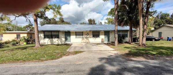 Silver Lake Park, 922 S Lake Dr, Fort Pierce, Florida 34982, image 2