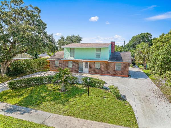 Lake Park Residential, 814 Poplar Dr, Lake Park, Florida 33403, image 1