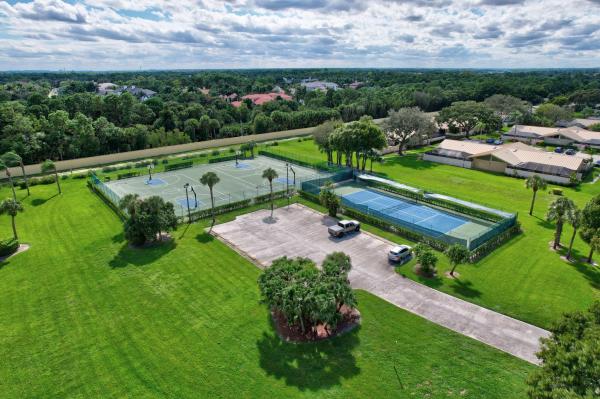 Westwood Gardens, 5453 Eagle Lake Dr, Palm Beach Gardens, Florida 33418, image 3