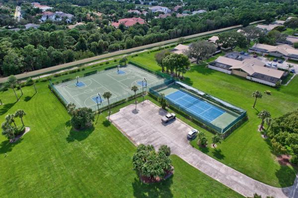Westwood Gardens, 5453 Eagle Lake Dr, Palm Beach Gardens, Florida 33418, image 1
