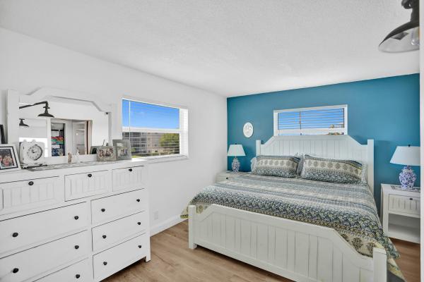 Lake Clarke Gardens, 2724 N Garden Dr N #308, Lake Worth, Florida 33461, image 1