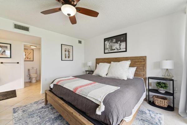 Whitehall At Camino Real, 6157 Balboa Cir #401, Boca Raton, Florida 33433, image 2