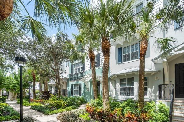 Mallory Square, 329 W Mallory Cir, Delray Beach, Florida 33483, image 1