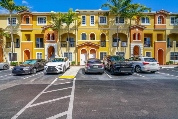 Highland Park Village, 111 NW 2nd Nd Ave #8, Hallandale Beach, Florida 33009, image 1