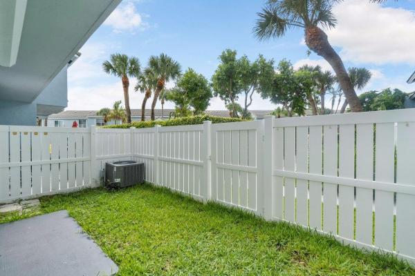 1074 E Jeffery St, Boca Raton, Florida 33487, image 1