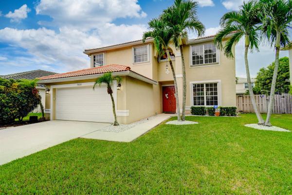 Emerald Isle At Lake Charleston, 7637 Hollington Pl, Lake Worth Beach, Florida 33467, image 1