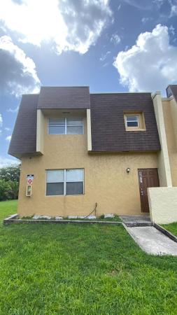 Blueberry Hill, 5622 Blueberry Ct #169, Lauderhill, Florida 33313, image 1
