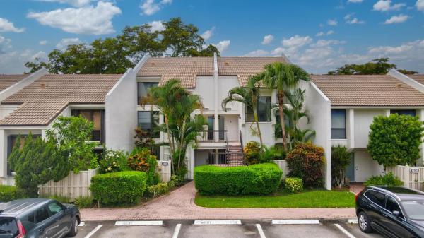 Bridgewood Townhouses At Boca West Country Club, 1308 Bridgewood Dr, Boca Raton, Florida 33434, image 1
