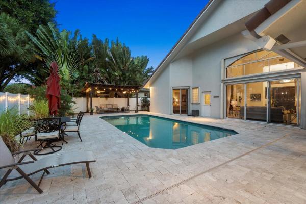 Cloisters, 6130 Vista Linda Ln, Boca Raton, Florida 33433, image 1