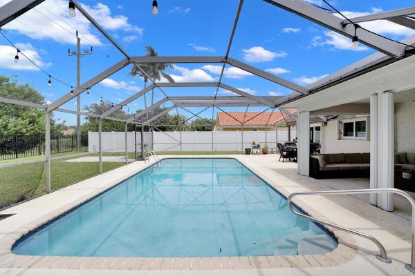 Sun Valley 2, 6040 Sunberry Cir, Boynton Beach, Florida 33437, image 1