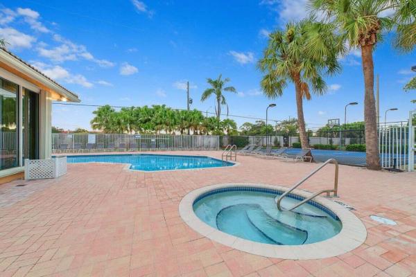 The Colony At Boynton Beach, 7634 Colony Palm Dr, Boynton Beach, Florida 33436, image 2