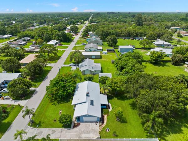Indian River Estates, 5201 Seagrape Dr, Fort Pierce, Florida 34982, image 1
