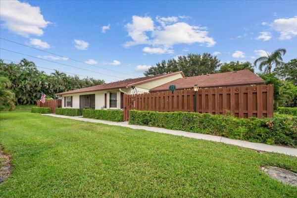 Oakwood Lakes, 3761 Coco Loba Ln, Boynton Beach, Florida 33436, image 1