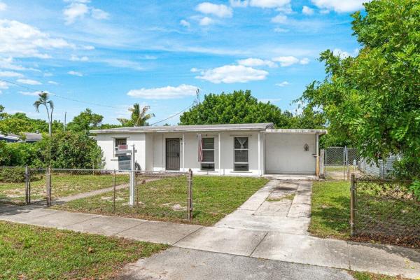 4431 NE 2nd Ter, Deerfield Beach, Florida 33064, image 1