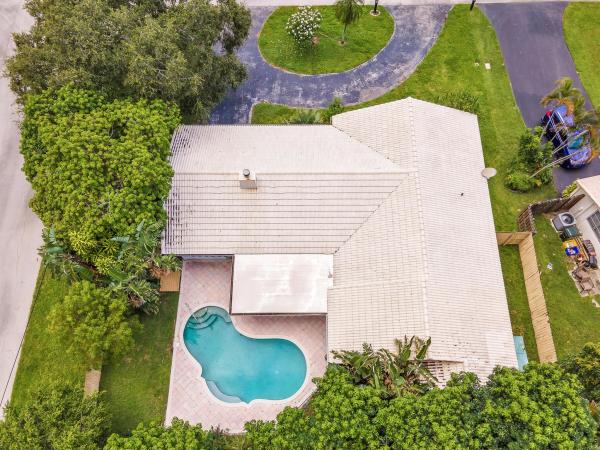 Paradise Palms, 2098 N Park Pl, Boca Raton, Florida 33486, image 1
