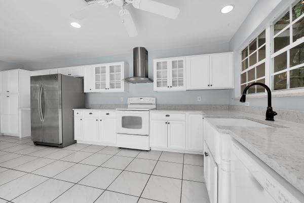 Paradise Palms, 2098 N Park Pl, Boca Raton, Florida 33486, image 2