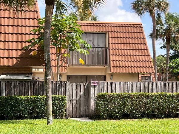 Village Of Sandalwood Lakes North, 163 Heritage Way #16, West Palm Beach, Florida 33407, image 1