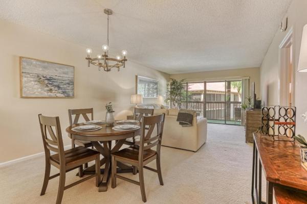 Golf Villas, 421 Brackenwood Ln S, Palm Beach Gardens, Florida 33418, image 2