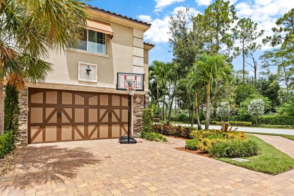 Binks Pointe, 121 Sword Fern Pl, Wellington, Florida 33414, image 1