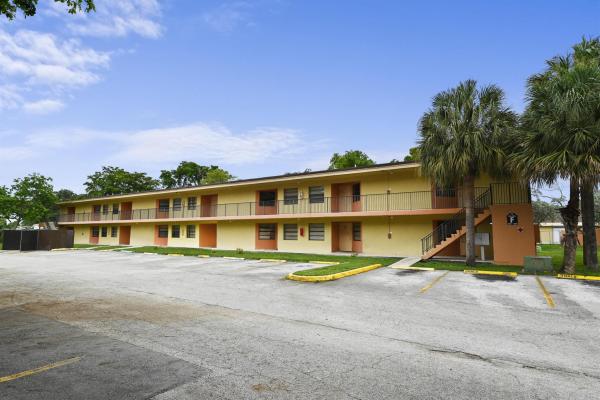 Lakeside At Tamarac, 4088 Lakeside Dr, Tamarac, Florida 33319, image 1