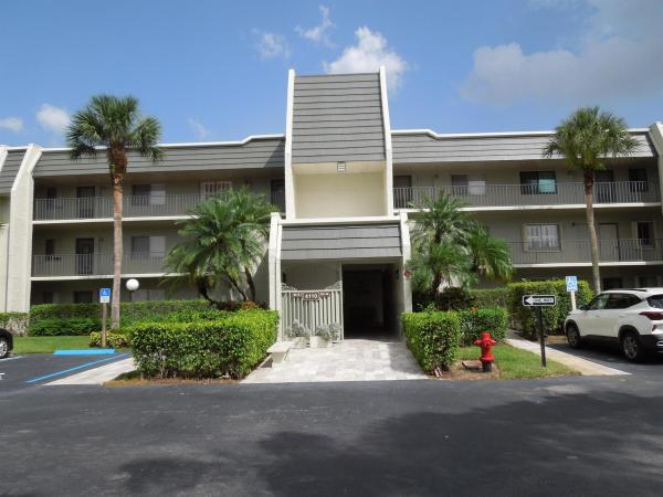 Tivoli Court At The Fountains Of Palm Beach, 4110 Tivoli Ct #206, Lake Worth Beach, Florida 33467, image 1