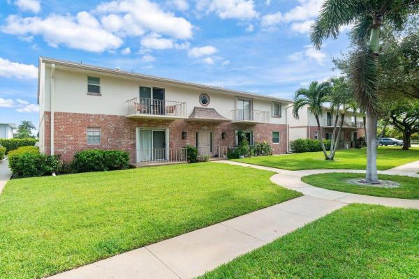 Squire Hill, 2015 S Seacrest Blvd #D, Boynton Beach, Florida 33435, image 1