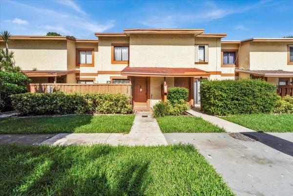 Del Rio Village Townhomes, 7724 Balboa St, Sunrise, Florida 33351, image 1