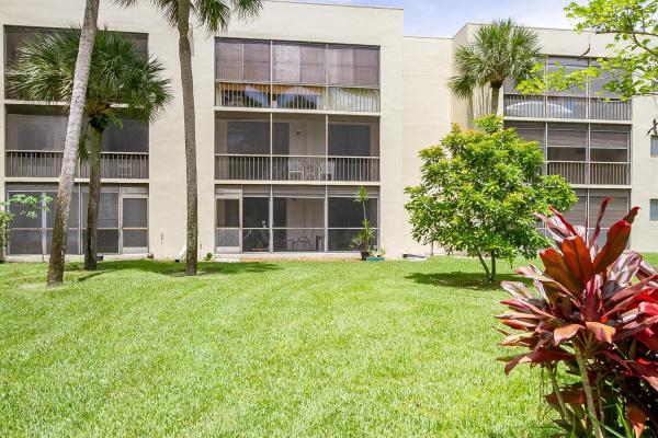Seagrape At Las Verdes, 5160 Las Verdes Cir #108, Delray Beach, Florida 33484, image 1