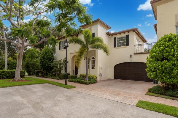 Royal Poinciana, 133 Via Poinciana Ln, Boca Raton, Florida 33487, image 1