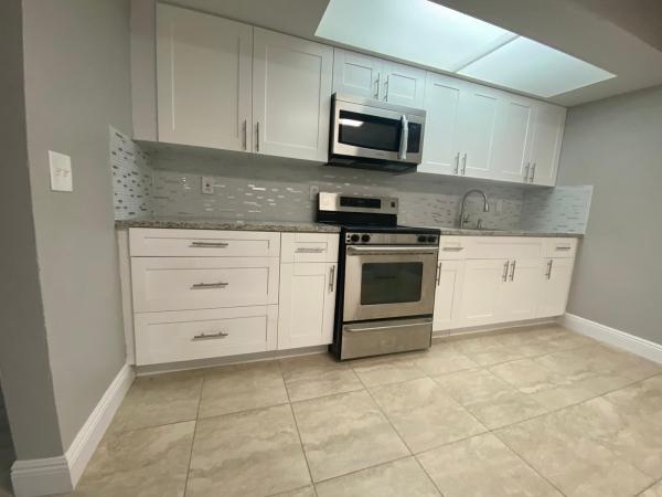 Shorewood, 182 SE 10th St, Deerfield Beach, Florida 33441, image 1