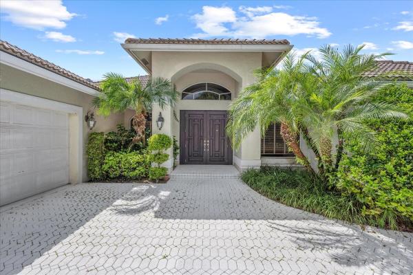 Exeter At Wycliffe, 4847 Exeter Estate Ln, Lake Worth, Florida 33449, image 2